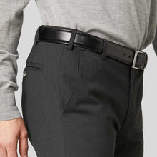 Load image into Gallery viewer, MEYER Belt - Stretch Leather - Black
