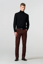 Load image into Gallery viewer, MEYER Chicago Trousers - 5613 Fine Micro Cotton Chinos - Bordeaux Meyer
