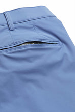 Load image into Gallery viewer, MEYER Golf Shorts - St. Andrews 8070 High Performance Cotton - Light Blue
