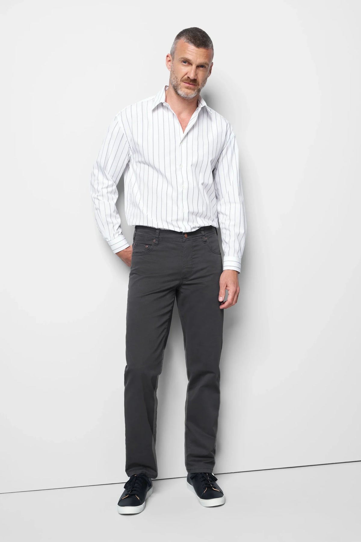 MEYER M5 6001 Soft Twill Organic Cotton Stretch Chinos - Charcoal