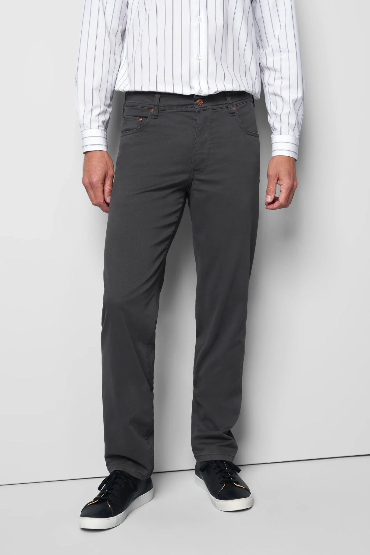 MEYER M5 6001 Soft Twill Organic Cotton Stretch Chinos - Charcoal