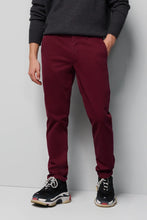 Load image into Gallery viewer, MEYER M5 Trousers - 6001 Soft Stretch Cotton Chinos - Bordeaux
