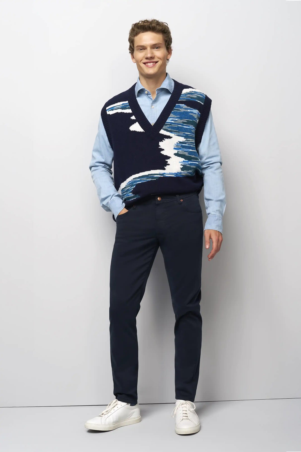 MEYER M5 Jeans – 6106 High Performance Satin Cotton Chinos – Navy