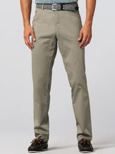 Load image into Gallery viewer, MEYER Chicago Trousers - 5060 Lightweight Cotton Chino - Sage
