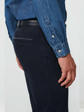 Load image into Gallery viewer, MEYER Trousers - Chicago 5606 Micro Structure Cotton Chinos - Navy
