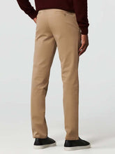 Load image into Gallery viewer, 50% OFF - MEYER Trousers - Roma 316 Luxury Cotton Chinos - Camel - Size: 30 REG
