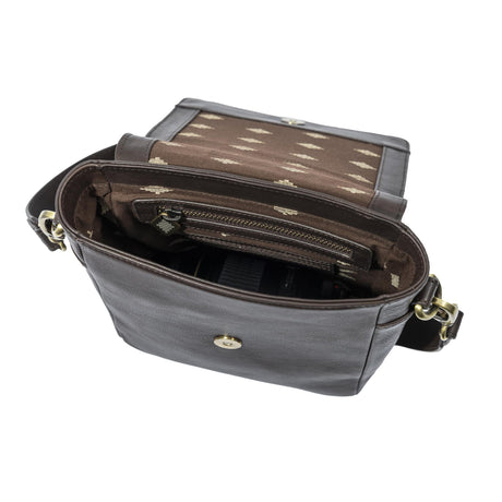 PAMPEANO Bandolera crossbody bag - brown leather with cream stitching – handcrafted material and construction detail