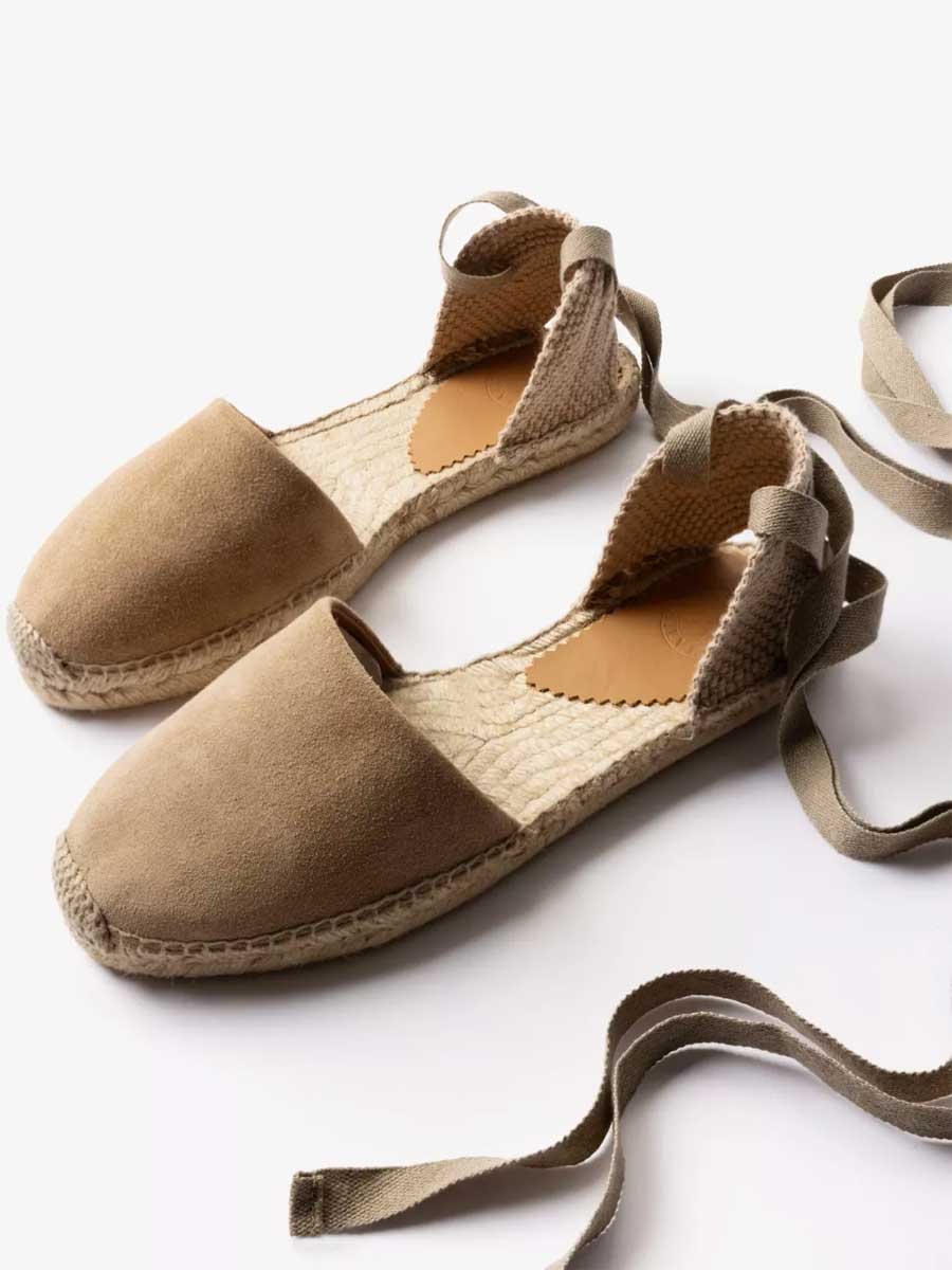 PENELOPE CHILVERS Low Valenciana Espadrille Shoes - Women's - Sand Suede