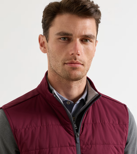 Peter Millar Fuse Hybrid Gilet in Bordeaux - front collar and zip detail