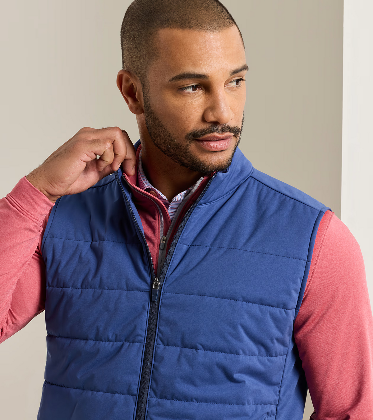 Peter Millar Fuse Hybrid Gilet in Sport Navy - front collar and zip detail