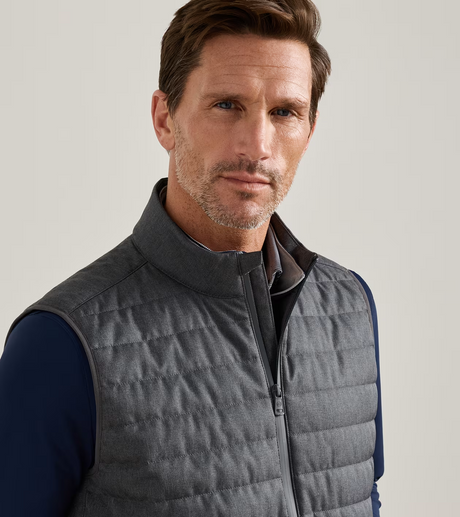 Peter Millar Parks Hybrid Gilet in Iridium - front collar and zip detail