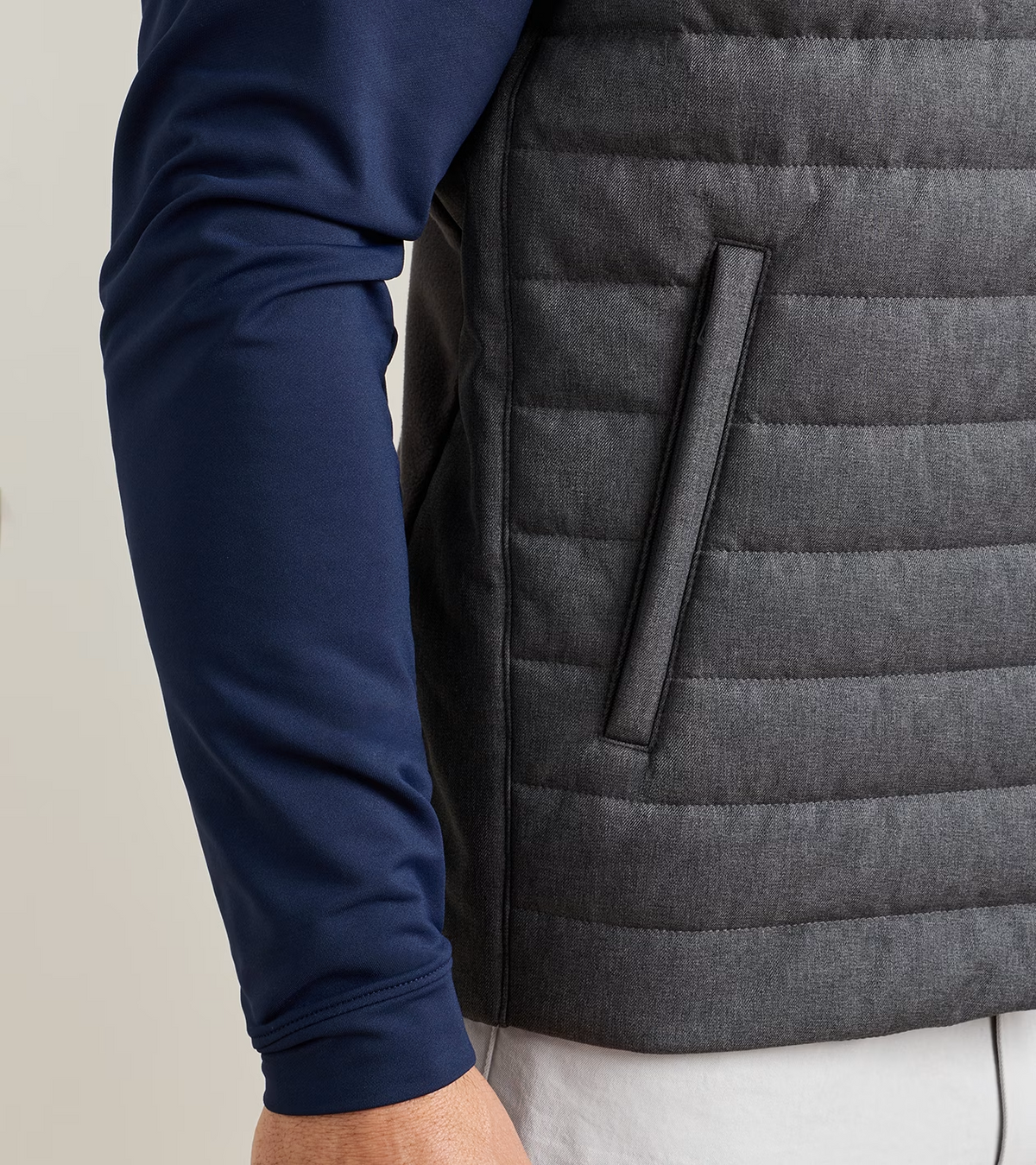Peter Millar Parks Hybrid Gilet in Iridium - pocket detail