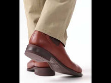 Load and play video in Gallery viewer, RM WILLIAMS Kangaroo Comfort Craftsman Boots - Men&#39;s - Tanbark
