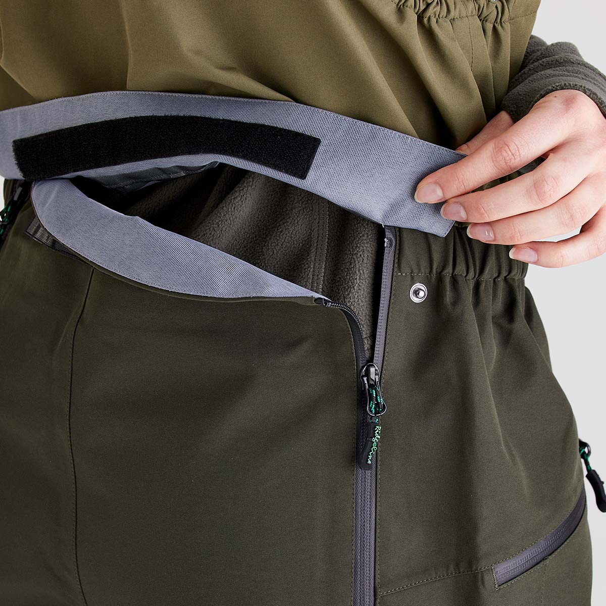 Ridgeline women's Agri Pro Bib & Brace Deep Forest, side zip detail
