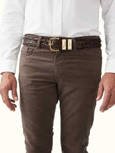Load image into Gallery viewer, RM WILLIAMS Saltwater Crocodile Belt - Men&#39;s 1.5&quot; - Chestnut
