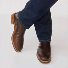 Load image into Gallery viewer, RM WILLIAMS Comfort Craftsman Boots - Men&#39;s - Walnut Pull Up
