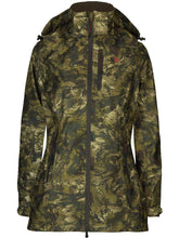 Load image into Gallery viewer, SEELAND Avail Camo Jacket - Ladies - InVis MPC green
