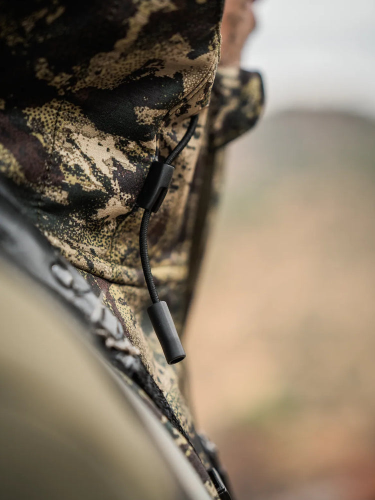 SEELAND Chaser Aero Camo Jacket - Mens - InVis MPC Green - hood adjustment detail