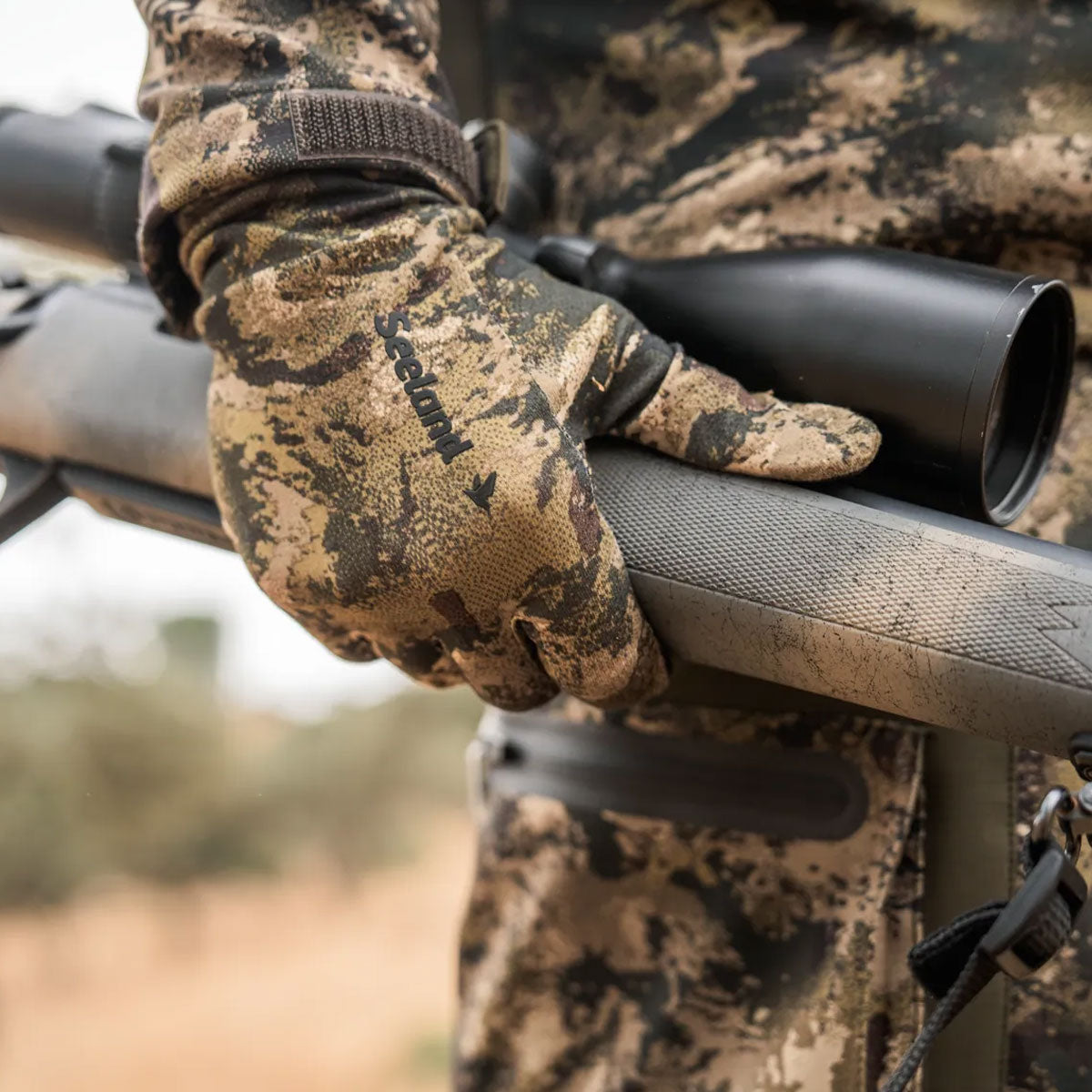 SEELAND Grip Shooting Gloves - InVis MPC Green Camo