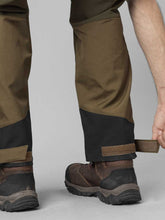 Load image into Gallery viewer, SEELAND Hemlock Trousers - Men&#39;s - Military Olive/Pine Green
