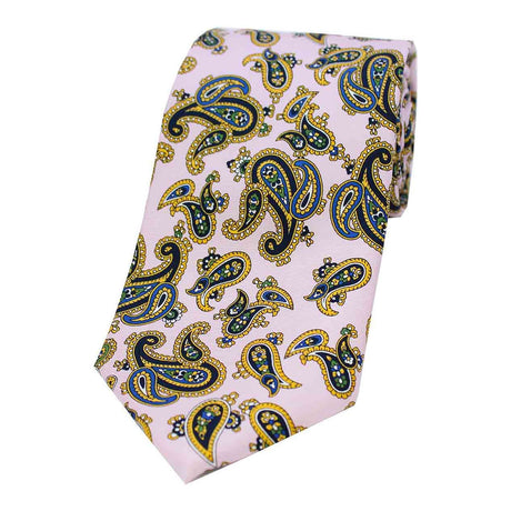 Soprano Vintage Paisley On Pink Ground