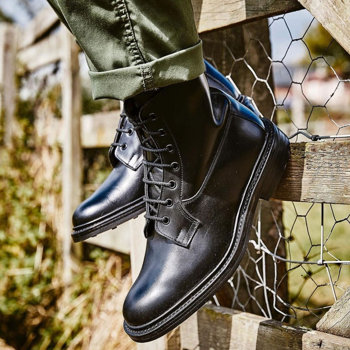 TRICKER'S Burford Boots - Mens Dainite or Leather Sole - Black Calf