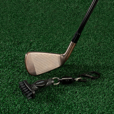 VESSEL x GrooveIt Mini Golf Club Brush