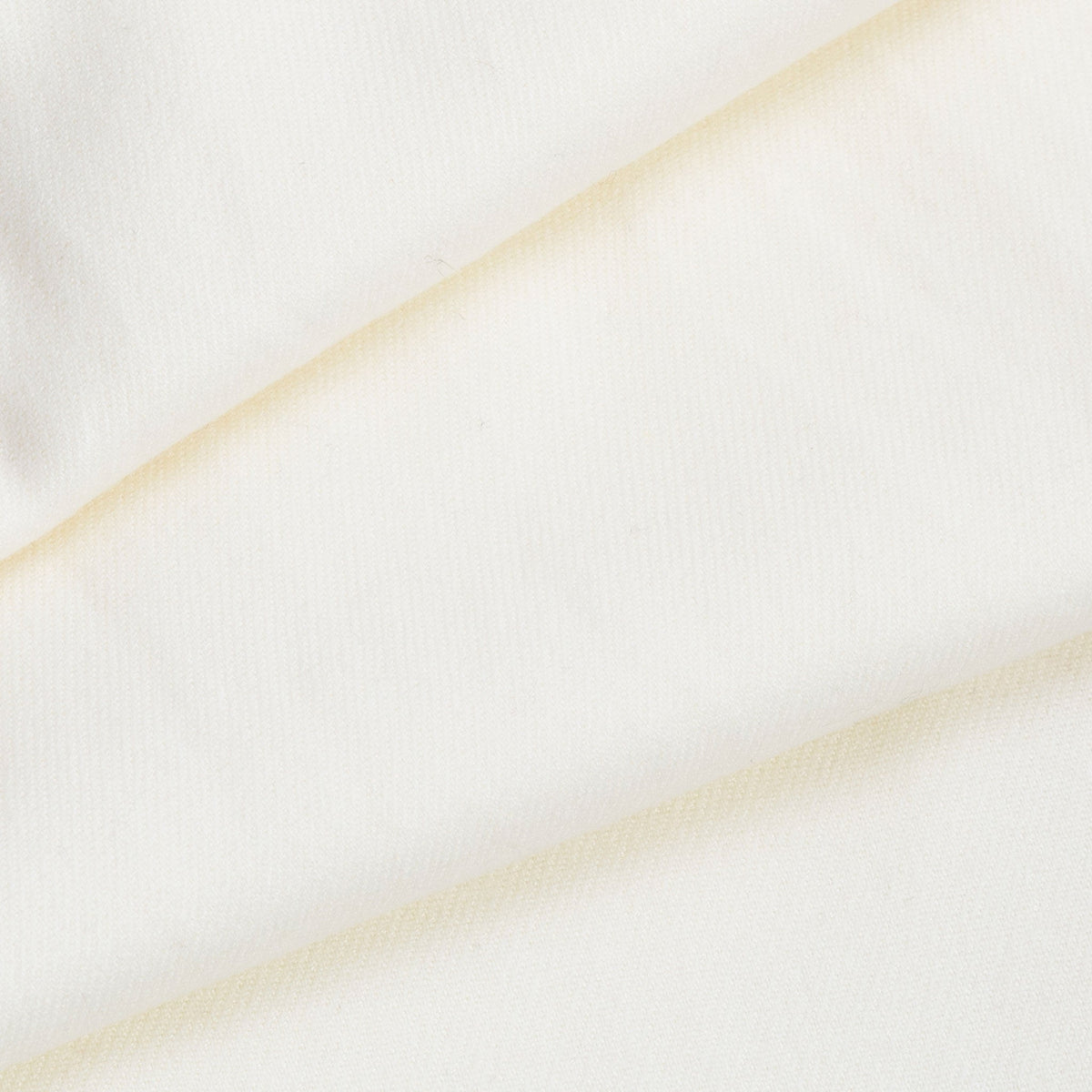 Women's pashmina shawl in ivory - close up of the material