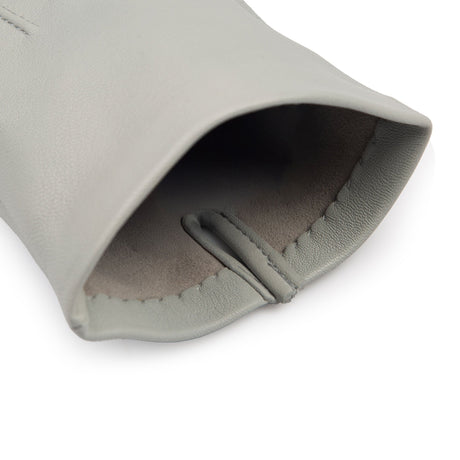 Women's three point leather gloves silver, open cuff. 