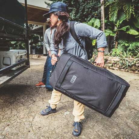 YETI Crossroads 29in Luggage Travel Bag - Black