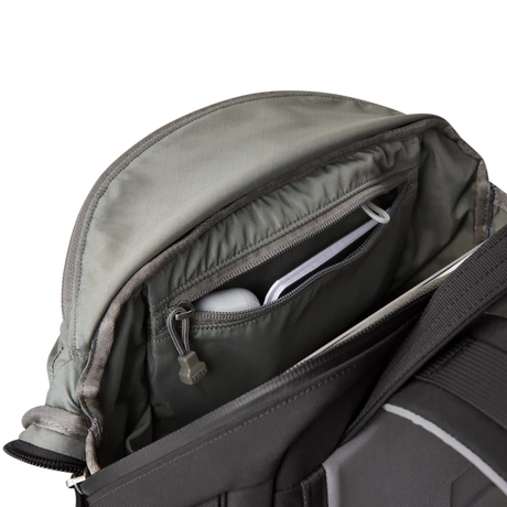 YETI Crossroads Backpack 22L - Black