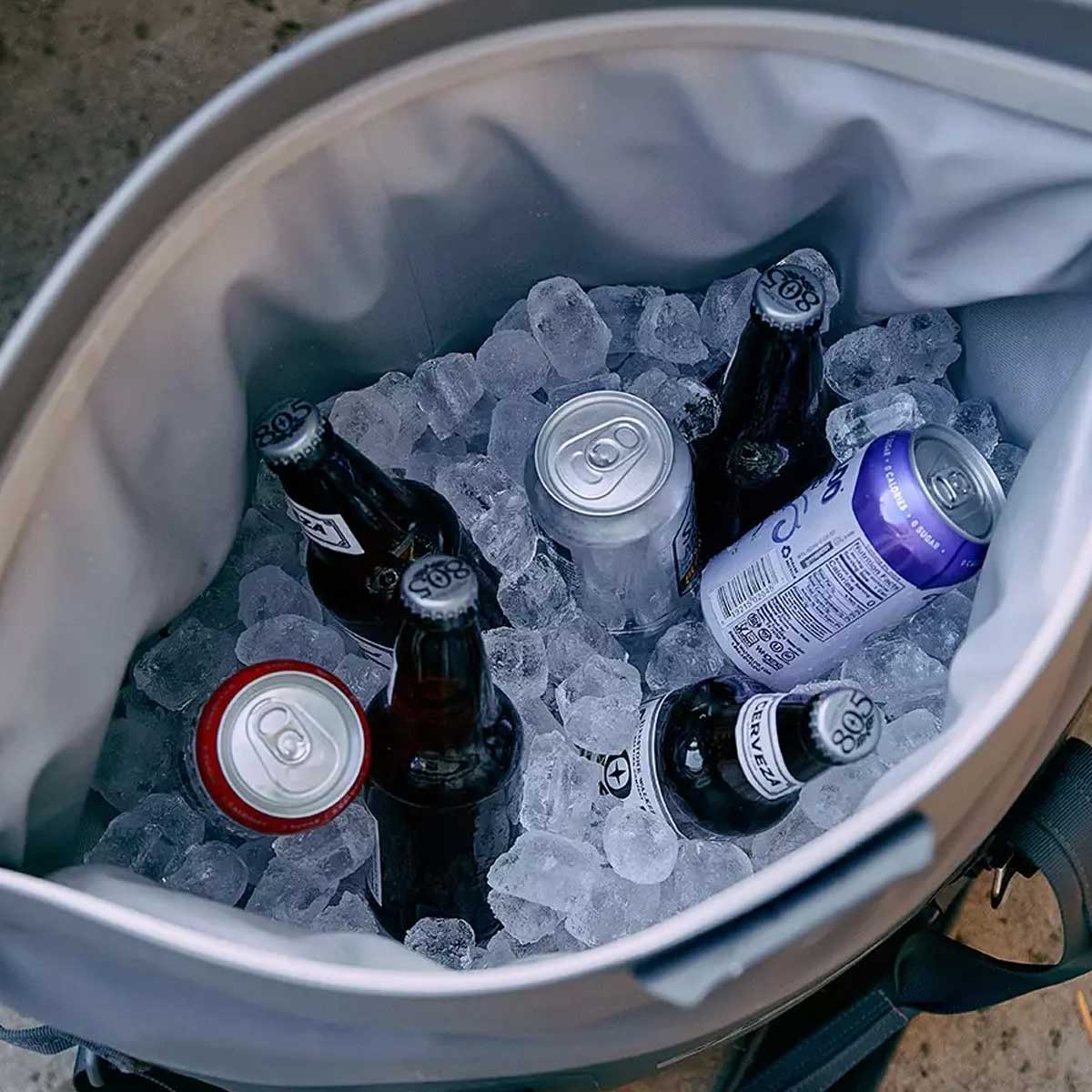 YETI Hopper M30 Soft Cooler Bag - Black