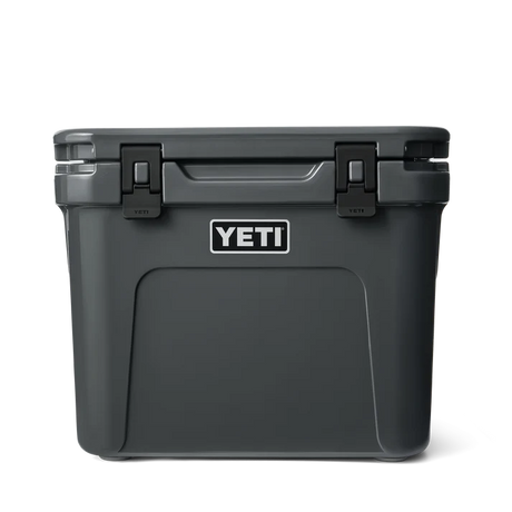 YETI Roadie 32 Wheeled Cooler Box - Grey
