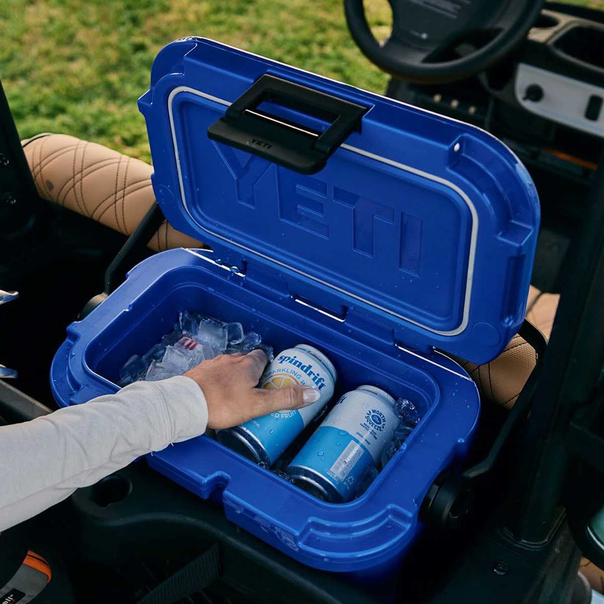 YETI Roadie 8 Cooler Box – Royal Blue