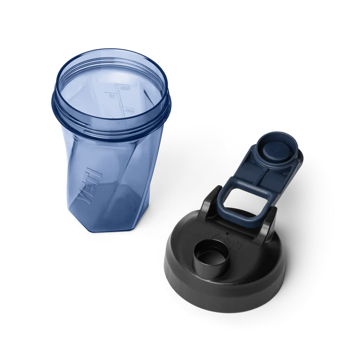 YETI Yonder 20 OZ (591ml) Shaker Bottle With Helimix® Technology - Navy