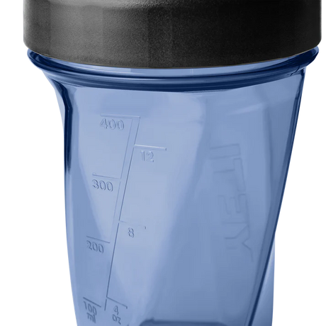 YETI Yonder 20 OZ (591ml) Shaker Bottle With Helimix® Technology - Navy