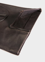 Load image into Gallery viewer, DENTS Joanna Three-Point Leather Gloves - Womens Unlined - Mocha
