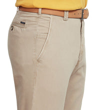 Load image into Gallery viewer, 50% OFF - MEYER Trousers - New York Lightweight Cotton Twill Chinos - Beige - Size: 46 REG
