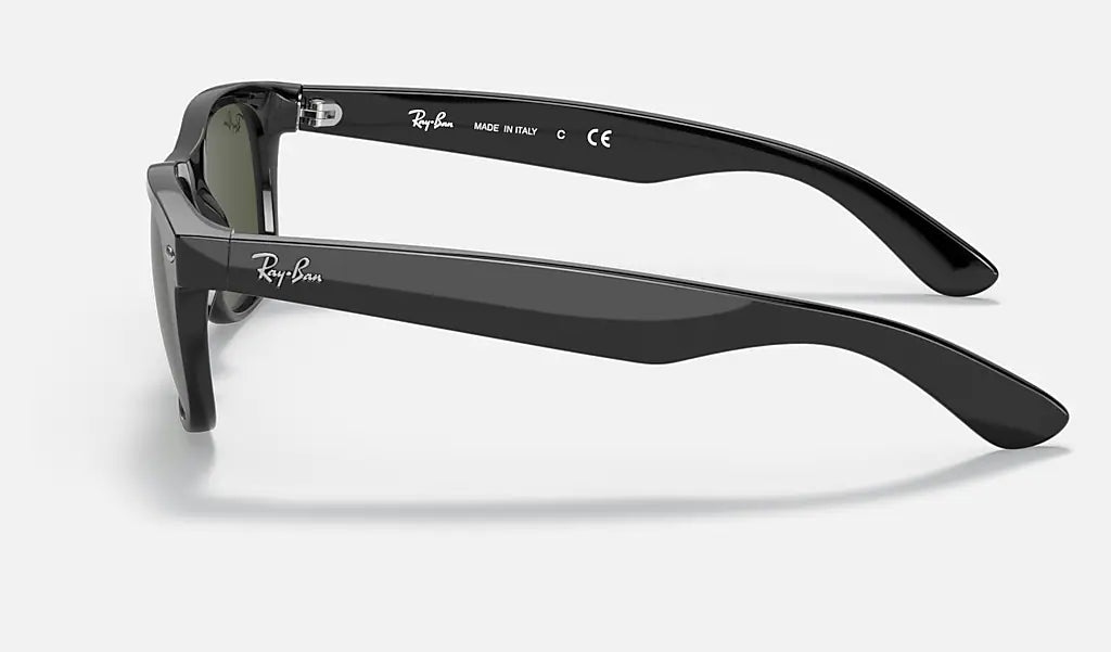 RAY-BAN New Wayfarer Classic Sunglasses - Matte Black - Crystal Green Lens