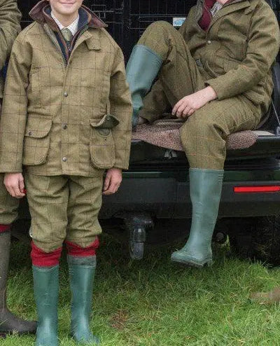 ALAN PAINE Rutland Breeks - Kids Tweed - Lichen – childrens field lifestyle.