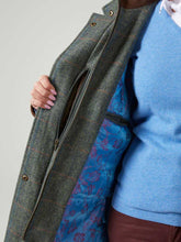 Load image into Gallery viewer, ALAN PAINE Combrook Tweed Shooting Coat - Ladies Tweed - Spruce
