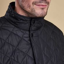 Load image into Gallery viewer, barbour-chelsea-sports-quilt-jacket-black-collar-detail
