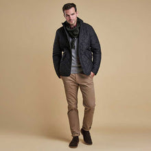 Load image into Gallery viewer, barbour-chelsea-sports-quilt-jacket-black-outfit
