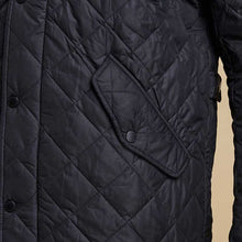 Load image into Gallery viewer, barbour-chelsea-sports-quilt-jacket-black-pocket-detail
