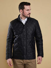 Load image into Gallery viewer, BARBOUR Jacket - Mens Chelsea Flyweight Quilted - Black
