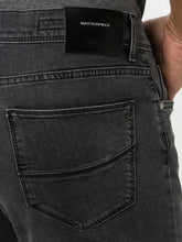 Load image into Gallery viewer, BRAX Cadiz Masterpiece Five-Pocket Jeans - Mens - Grey
