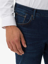 Load image into Gallery viewer, BRAX Chuck Jeans - Mens Hi-Flex Denim - Stone Blue
