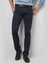 Load image into Gallery viewer, MEYER M5 Jeans - 6105 Slim Fit - Navy
