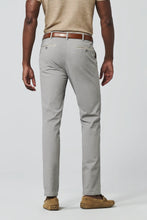 Load image into Gallery viewer, MEYER New York Trousers - 5000 Soft Twill Chino - Grey Beige
