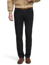 Load image into Gallery viewer, Meyer - Oslo 316 Soft Cotton Chinos - Expandable Waist - Navy
